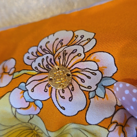 New Shanghai Story 100% Silk Orange Floral Dragon Print Scarf - Picture 3 of 9